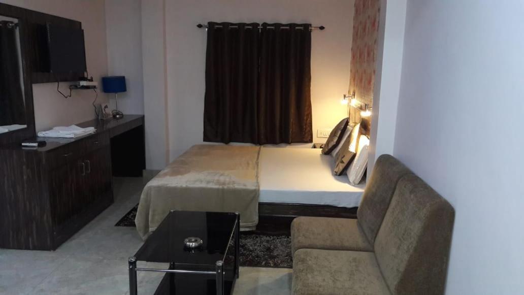 Kanha 3*